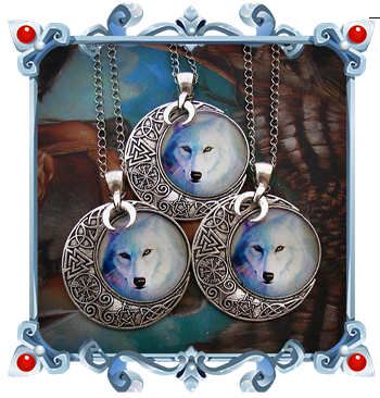 White wolf deals necklace